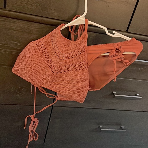 Women’s 2-Piece Swimsuit - Picture 1 of 3